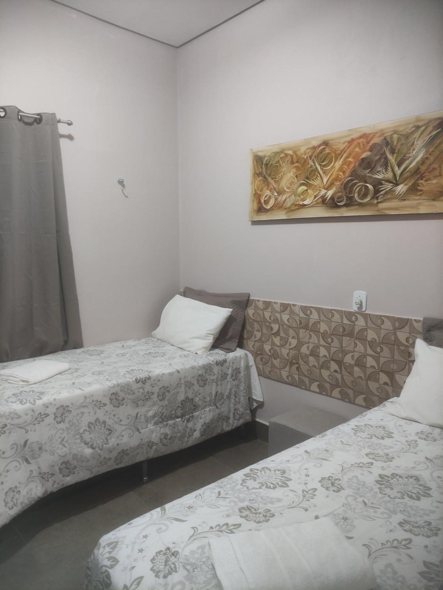 Pousada Da Gi Suites E Turismo Chapada dos Guimarães Szoba fotó